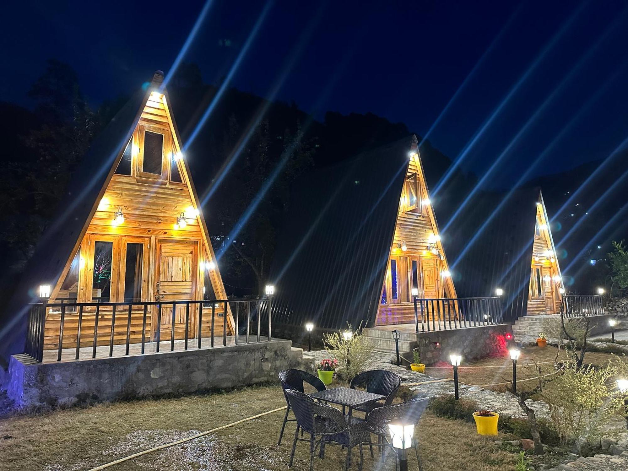 Cabana Riverside Resort - Kainchi Dham Naini Tāl Exterior foto